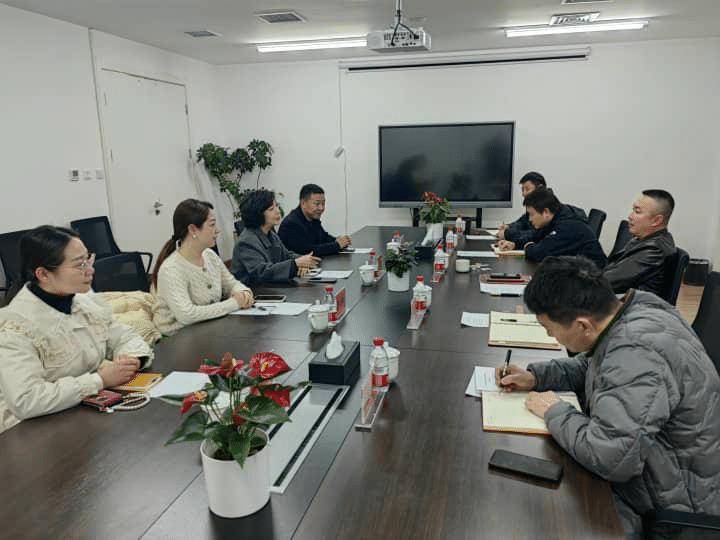 十堰市文化和旅游局副局长童华率队赴我馆调研交流