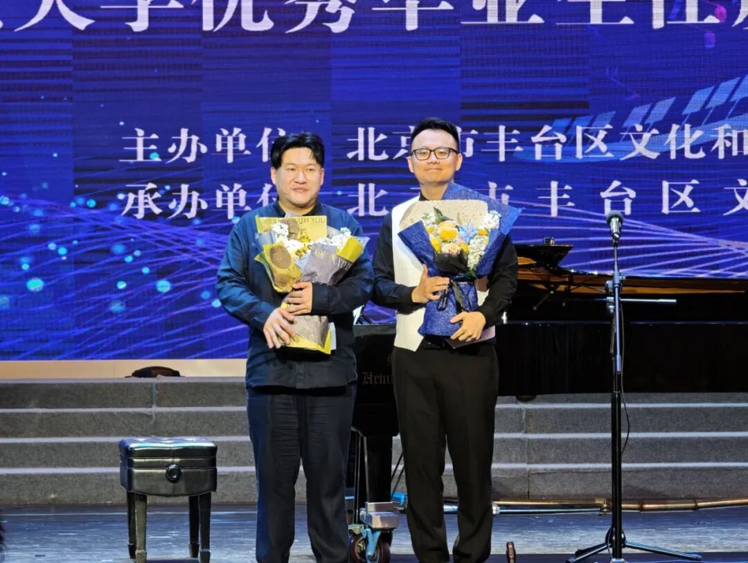 正在上传...